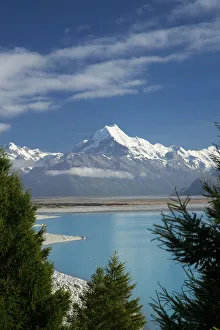 Aoraki / Mt Cook, and Lake Pukaki, Canterbury, South Island, New Zealand Aoraki / Mt Cook, and Lake Pukaki, Canterbury, South Island, New Zealand