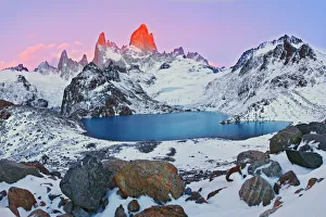 Argentina, Patagonia, Los Glaciares National Park. Sunrise on Mount Fitz Roy and Laguna de los Tres Argentina, Patagonia, Los Glaciares National Park. Sunrise on Mount Fitz Roy and Laguna de los Tres