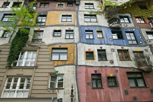AUSTRIA-Vienna: Hundertwasserhaus Housing Estate designed by Friedensreich AUSTRIA-Vienna: Hundertwasserhaus Housing Estate designed by Friedensreich