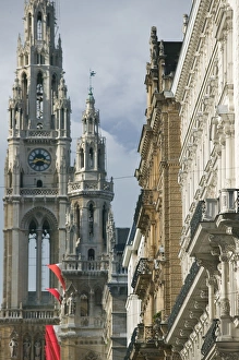 AUSTRIA-Vienna: Ring Road View of Vienna Town Hall Neues Rathaus AUSTRIA-Vienna: Ring Road View of Vienna Town Hall Neues Rathaus
