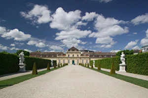 AUSTRIA-Vienna : Unteres Belvedere Palace from the Belvedere Grounds AUSTRIA-Vienna : Unteres Belvedere Palace from the Belvedere Grounds