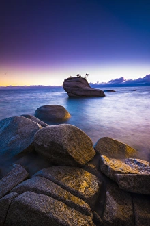 Bonsai Rock at sunset, Lake Tahoe, Nevada, USA Bonsai Rock at sunset, Lake Tahoe, Nevada, USA