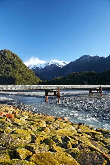 Images Dated 5th October 2005: Bridge and Waiho River, near Franz Josef Glacier, West Coast, South Island, New Zealand