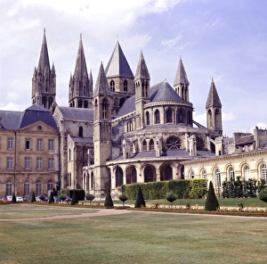 Caen: Abbaye Aux Hommes, Church of St.Etienne, 11th cent. Burial place of William the Conqueror Caen: Abbaye Aux Hommes, Church of St.Etienne, 11th cent. Burial place of William the Conqueror