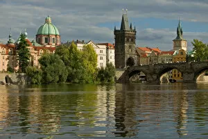 Images Dated 1st September 2004: Charles Bridge and Old Town Bridge Tower, dome of the Church of Saint Francis, Vltava River