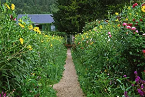Claude Monets house and garden in Giverny, France Claude Monets house and garden in Giverny, France