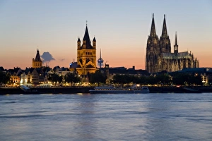 Colognes skyline at dusk from across teh Rhine, left to right: Altes Rathaus Colognes skyline at dusk from across teh Rhine, left to right: Altes Rathaus