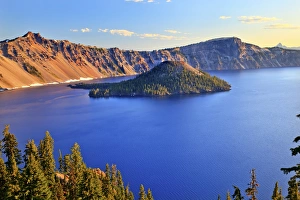 Crater Lake National Park Wizard Island Blue Lake Morning Oregon Pacific Northwest Crater Lake National Park Wizard Island Blue Lake Morning Oregon Pacific Northwest
