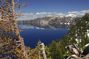 Crater Lake from the Rim, Crater Lake National Park, Oregon, USA Crater Lake from the Rim, Crater Lake National Park, Oregon, USA