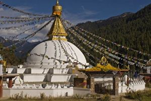 Dhodina Chorten is modeled on the stupa of Boudhanath. near Thimpu, Bhutan Dhodina Chorten is modeled on the stupa of Boudhanath. near Thimpu, Bhutan