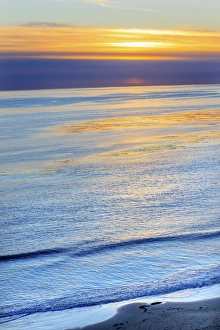 Ellwood Mesa Coastline Pacific Oecan Orange Sunset Goleta California Ellwood Mesa Coastline Pacific Oecan Orange Sunset Goleta California