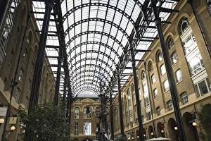 ENGLAND-London: Bankside- Inside Hays Galleria ENGLAND-London: Bankside- Inside Hays Galleria