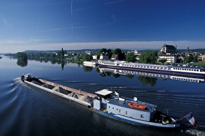 EU, France, Normandy, Eure, Vernon. Seine River Traffic from Pont Clemenceau EU, France, Normandy, Eure, Vernon. Seine River Traffic from Pont Clemenceau