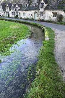 Europe, England, Gloucestershire, stream flowing through Cotswolds villiage Europe, England, Gloucestershire, stream flowing through Cotswolds villiage