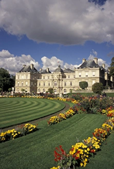 Europe, France, Paris. Jardin de Luxembourg, Palais de Luxembourg Europe, France, Paris. Jardin de Luxembourg, Palais de Luxembourg