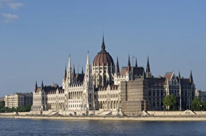 Europe, Hungary, Budapest, Pest, Parliament building, Danube River Europe, Hungary, Budapest, Pest, Parliament building, Danube River