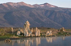 Evening light over Tufa formations on Mono Lake, Mono Basin, INYO National Forest Evening light over Tufa formations on Mono Lake, Mono Basin, INYO National Forest