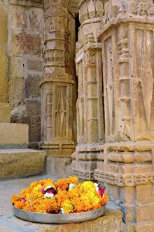 Indian Architecture Photos Prints: Flowers and columns