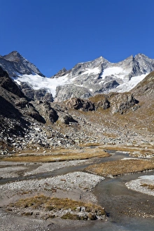 The glacier Simonykees in the National Park Hohe Tauern is retreating rapidly The glacier Simonykees in the National Park Hohe Tauern is retreating rapidly