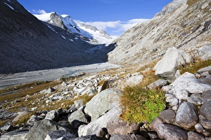 The glacier Viltragenkees in the National Park Hohen Tauern is showing signs of rapid retreat The glacier Viltragenkees in the National Park Hohen Tauern is showing signs of rapid retreat