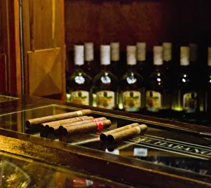Government cigar store in Central Havana, Havana Centro, Habana Centro, Centro Habana Government cigar store in Central Havana, Havana Centro, Habana Centro, Centro Habana
