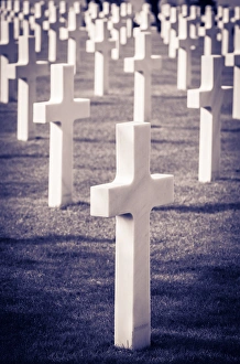 Graves at the American Cemetery, Omaha Beach, Colleville-sur-Mer, Normandy, France Graves at the American Cemetery, Omaha Beach, Colleville-sur-Mer, Normandy, France