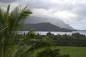 Hanalei Bay on the north shore of Kauai island, Hawaii, USA Hanalei Bay on the north shore of Kauai island, Hawaii, USA