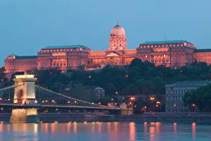 HUNGARY, Budapest: Szechenyi (Chain) Bridge, National Gallery & Danube River / Evening HUNGARY, Budapest: Szechenyi (Chain) Bridge, National Gallery & Danube River / Evening