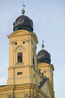 Images Dated 15th May 2004: HUNGARY-Eastern Plain- DEBRECEN: Kalvin ter Square - The Great Church (b. 1821)