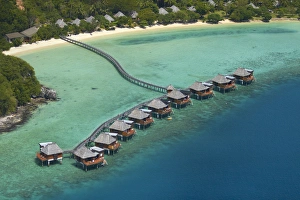 Likuliku Lagoon Resort, Malolo Island, Mamanuca Islands, Fiji, South Pacific - aerial Likuliku Lagoon Resort, Malolo Island, Mamanuca Islands, Fiji, South Pacific - aerial