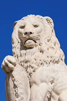 Marzocco lion, Piazza Santa Croce, Unesco World Heritage site, Firenze, Tuscany, Italy Marzocco lion, Piazza Santa Croce, Unesco World Heritage site, Firenze, Tuscany, Italy