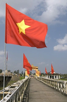 Memorial portal to Ho Chi Minh at the Hien Luong Bridge spanning the Ben Hai River Memorial portal to Ho Chi Minh at the Hien Luong Bridge spanning the Ben Hai River