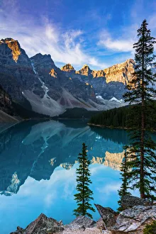 Moraine Lake, Banff National Park, Alberta, Canada Moraine Lake, Banff National Park, Alberta, Canada