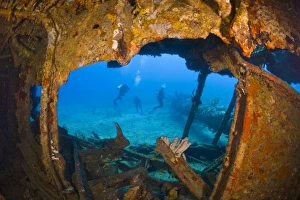 MR scuba divers, Wreck of the RMS Rhone, iron-hulled steam sailing vessel, sank after MR scuba divers, Wreck of the RMS Rhone, iron-hulled steam sailing vessel, sank after