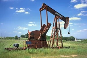 Angel Wynn Collection: Many oil rigs are set up throughout Oklahoma on Tribally owned land such as here on Cherokee ground