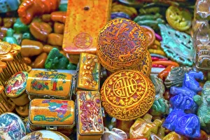 Old colorful Chinese ceramic souvenirs. Snuff boxes, Panjuan Flea Market, Beijing, China Old colorful Chinese ceramic souvenirs. Snuff boxes, Panjuan Flea Market, Beijing, China