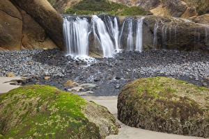 OR, Oregon Coast, Waterfall and rocks, at Hug Point OR, Oregon Coast, Waterfall and rocks, at Hug Point
