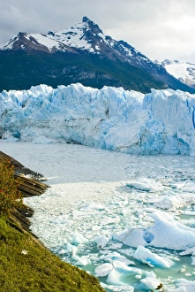 Perito Moreno Glacier, Santa Cruz Province, Patagonia, Argentina, near El Calafate Perito Moreno Glacier, Santa Cruz Province, Patagonia, Argentina, near El Calafate