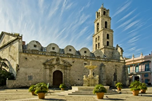 Plaza de San Francisco - St. Francis in Old Havana, Habana Vieja, Cuba Plaza de San Francisco - St. Francis in Old Havana, Habana Vieja, Cuba