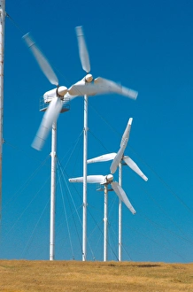 Power generating windmills at Altamont Pass, California. power, generate, generating Power generating windmills at Altamont Pass, California. power, generate, generating