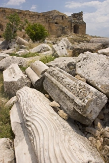 Ruins of the ancient Hierapolis, Pamukkale, Turkey Ruins of the ancient Hierapolis, Pamukkale, Turkey