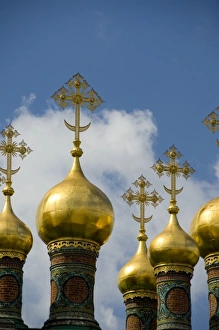 Russia, Moscow, The Kremlin. Terem Palace, guilded cupolas top the Czarinas Golden Chamber Russia, Moscow, The Kremlin. Terem Palace, guilded cupolas top the Czarinas Golden Chamber