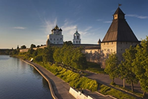 Russia, Pskovskaya Oblast, Pskov, elevated view of Pskov Kremlin from the Velikaya River Russia, Pskovskaya Oblast, Pskov, elevated view of Pskov Kremlin from the Velikaya River