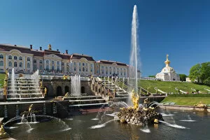 Images Dated 1st June 2011: Russia, Saint Petersburg, Peterhof, Grand Cascade fountains