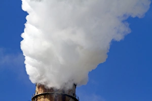 Smoke and steam emission at the TECO Tampa Electric Big Bend Power Station located in Apollo Beach Smoke and steam emission at the TECO Tampa Electric Big Bend Power Station located in Apollo Beach