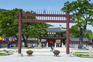 Square at the entrance to the Unesco world heritage sight the fortress of Suwon Square at the entrance to the Unesco world heritage sight the fortress of Suwon