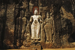 Sri Lanka, Ella, Dhowa rock Temple, carved rock Buddha Sri Lanka, Ella, Dhowa rock Temple, carved rock Buddha