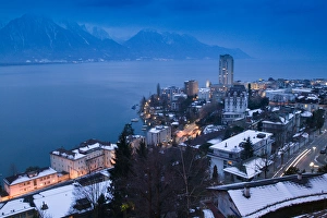 SWITZERLAND-(Vaud)-Swiss Riviera-MONTREUX: Montreux & Lake Geneva / Evening / Winter SWITZERLAND-(Vaud)-Swiss Riviera-MONTREUX: Montreux & Lake Geneva / Evening / Winter