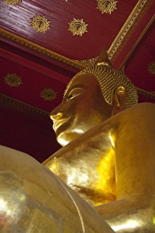Thailand, Ayutthaya. Phra Mongkonbophit, seated gold Buddha circa 1538. UNESCO Thailand, Ayutthaya. Phra Mongkonbophit, seated gold Buddha circa 1538. UNESCO