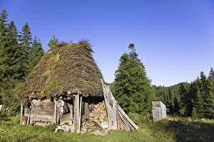 Traditional Farm House in the Apuseni Mountains, Romania Traditional Farm House in the Apuseni Mountains, Romania